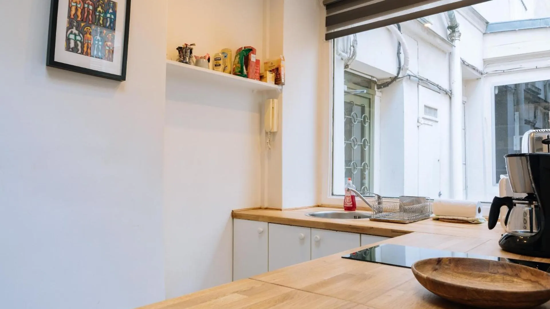 Апартаменты Modern 1 Bedroom Near Eiffel Tower Париж